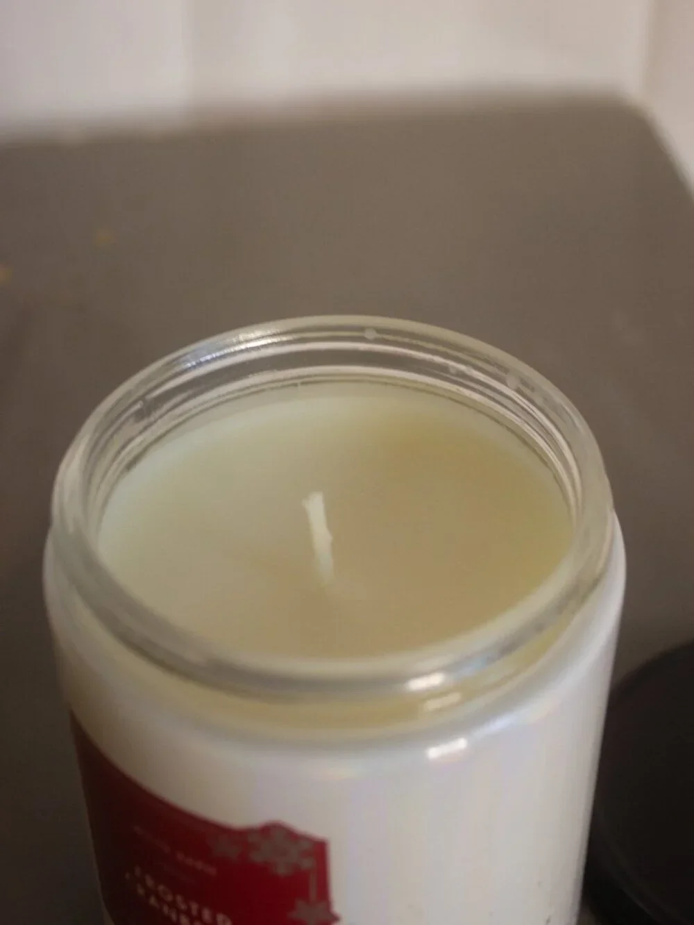 White Barn Frosted Cranberry Candle — Single Wick